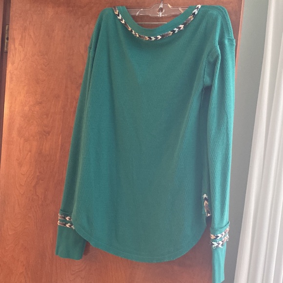 We the free DISTRESSED THERMAL! Size small! - Picture 2 of 5